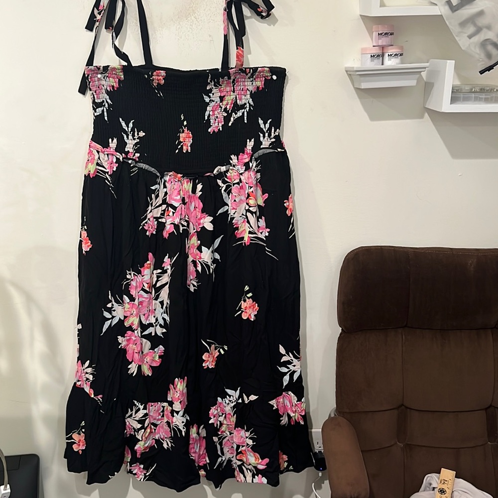 Black dress with pink floral pattern. Amazing for summer. Torrid Size 1